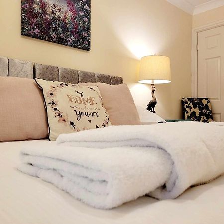 Apartment 2 Дарлингтон Экстерьер фото